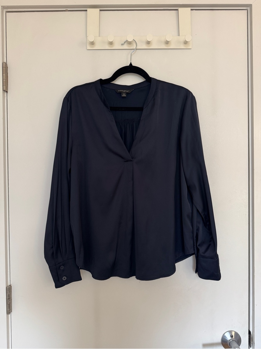 Banana Republic Navy V-Neck Long Sleeve Blouse